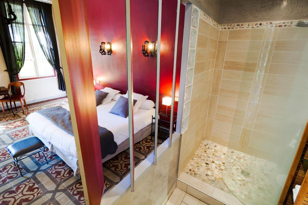 Auberge Du Pont Romain Sommières Eksteriør billede