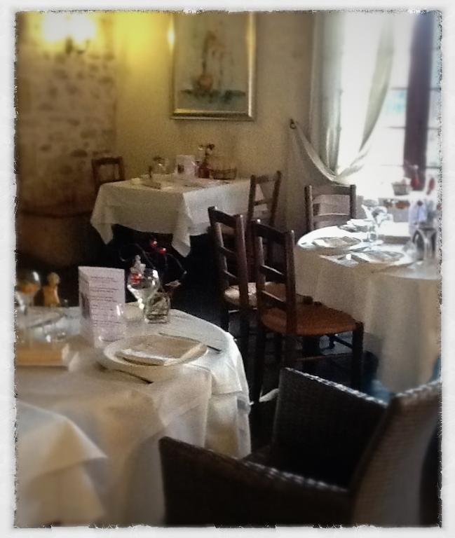 Auberge Du Pont Romain Sommières Eksteriør billede