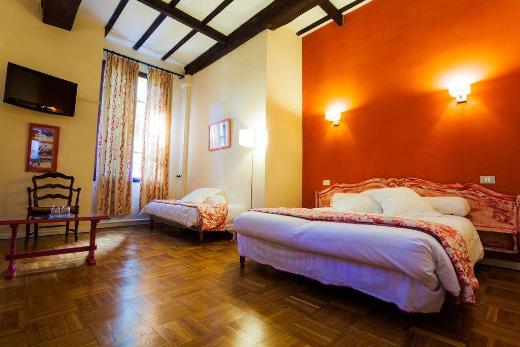 Auberge Du Pont Romain Sommières Værelse billede